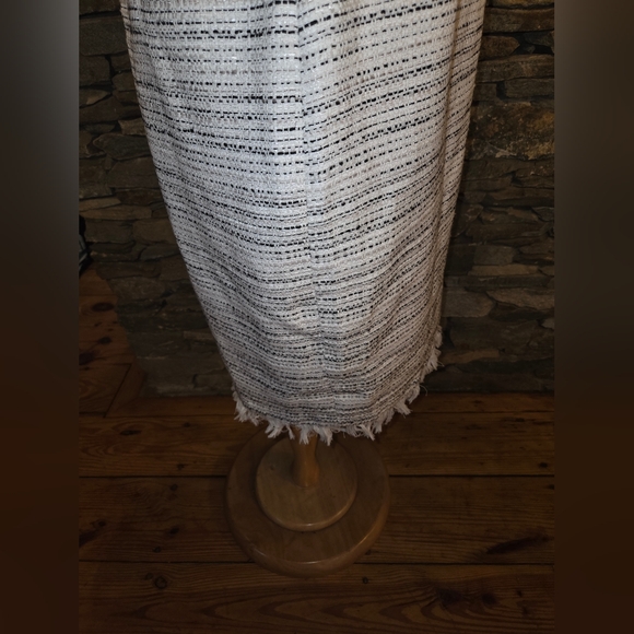 Karl Lagerfeld Cream and Black Midi Dress - Picture 8 of 11